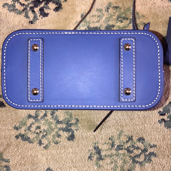 ❌SOLD❌ NWT Dooney & Bourke Beacon Domed Crossbody - Picture 6 of 8